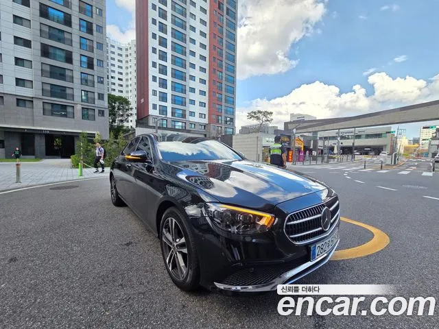 Mercedes-Benz E- W213 E350 4MATIC