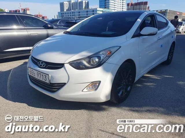 Hyundai Avante MD M16 GDI