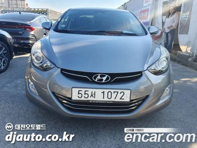 Hyundai Avante MD M16 GDI Premium