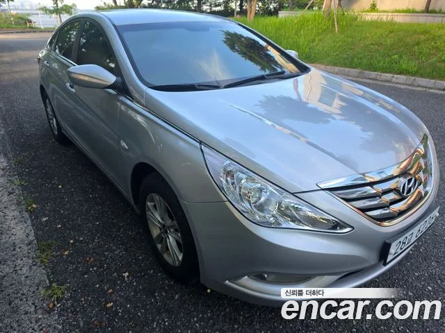 Hyundai YF Sonata LPI
