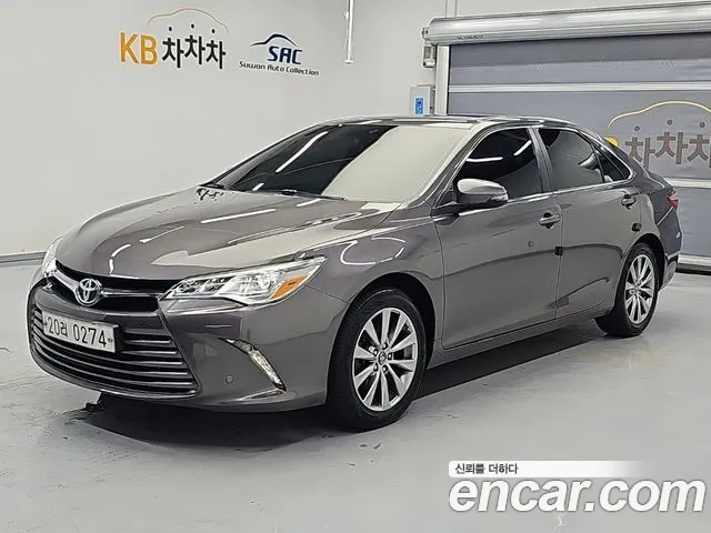 Toyota Camry 2.5 XLE