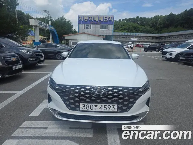 Hyundai The New Grandeur IG Hybrid