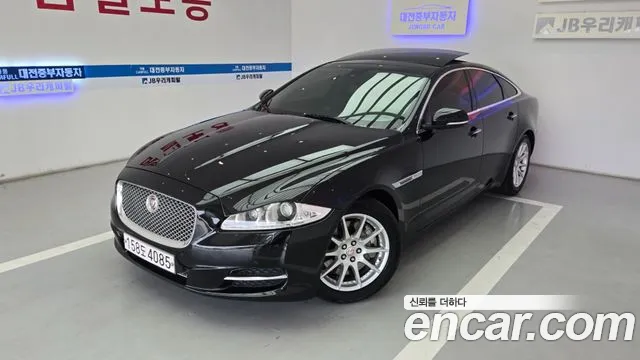 Jaguar All New XJ 2.0 SWB X351
