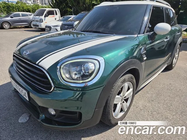 MINI Cooper D Countryman Base 2