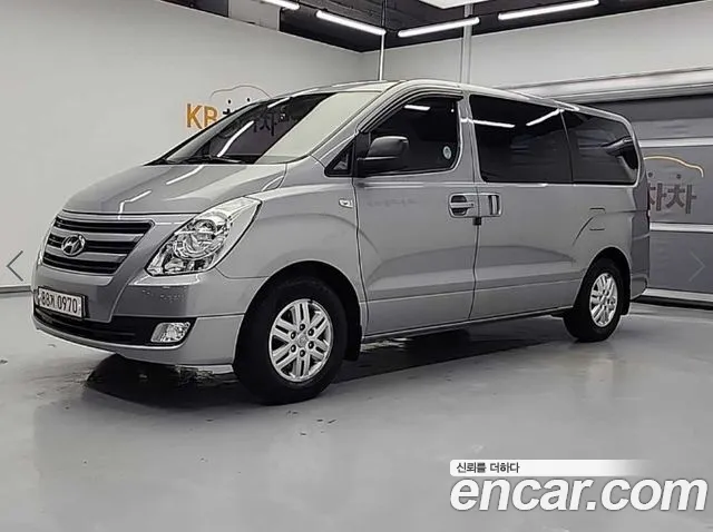 Hyundai Grand Starex 3