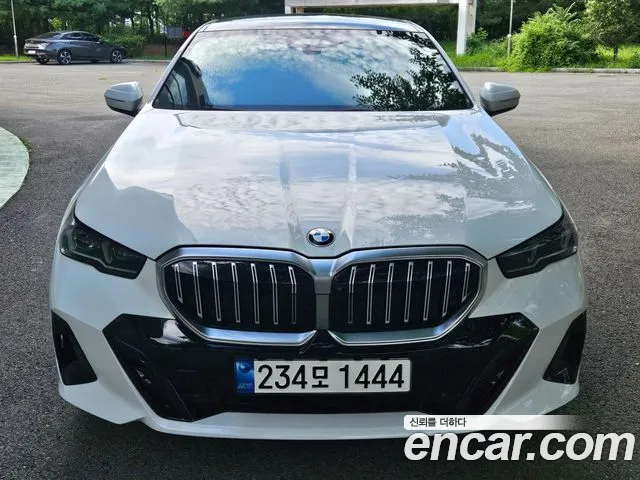 BMW 5 (G60) 520i M