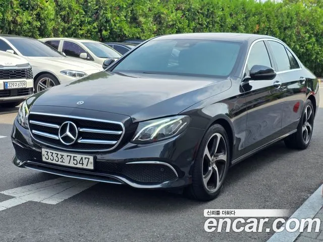 Mercedes-Benz E- W213 E250