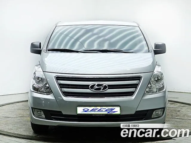 Hyundai Grand Starex 12
