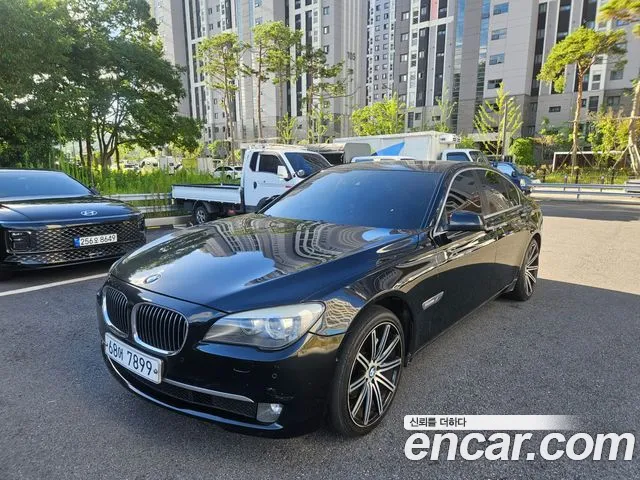 BMW 7 (F01) 740i