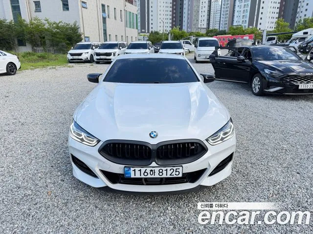 BMW 8 (G15) M850i xDrive