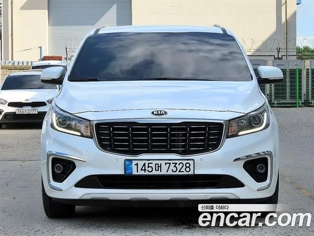 Kia The New Carnival 9