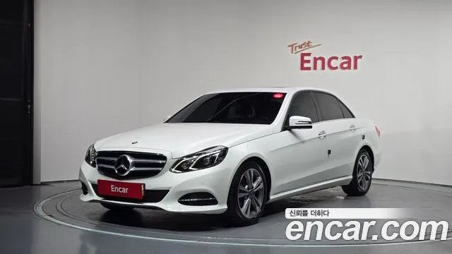 Mercedes-Benz E- W212 E220