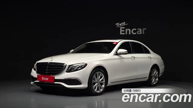 Mercedes-Benz E- W213 E220d Exclusive