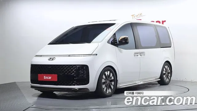 Hyundai Staria L3.5 9 Inspiration