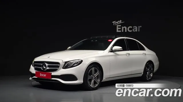 Mercedes-Benz E- W213 E300 4MATIC