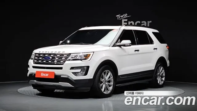 Ford Explorer 2.3 Limited 4WD 5