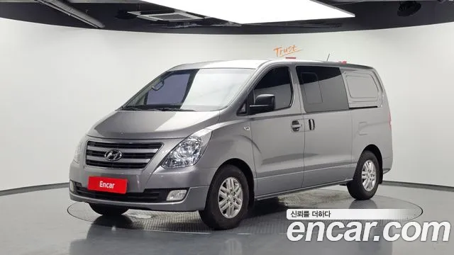 Hyundai Grand Starex 5