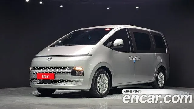 Hyundai Staria 3