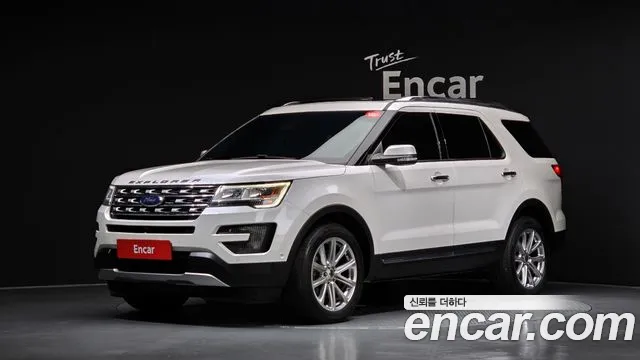 Ford Explorer 2.3 Limited 4WD 5