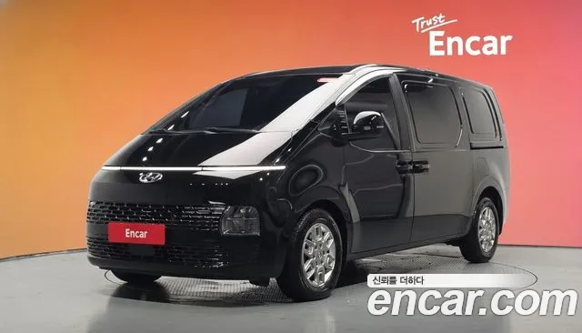 Hyundai Staria 3