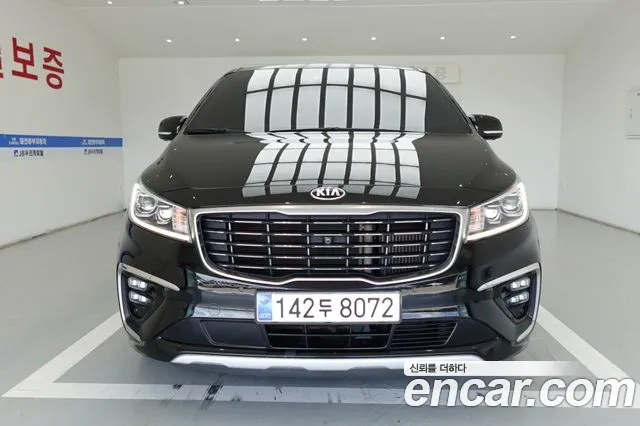 Kia The New Carnival 9 Noblesse