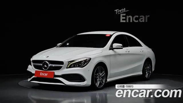 Mercedes-Benz CLA- C117 CLA220 AMG Line