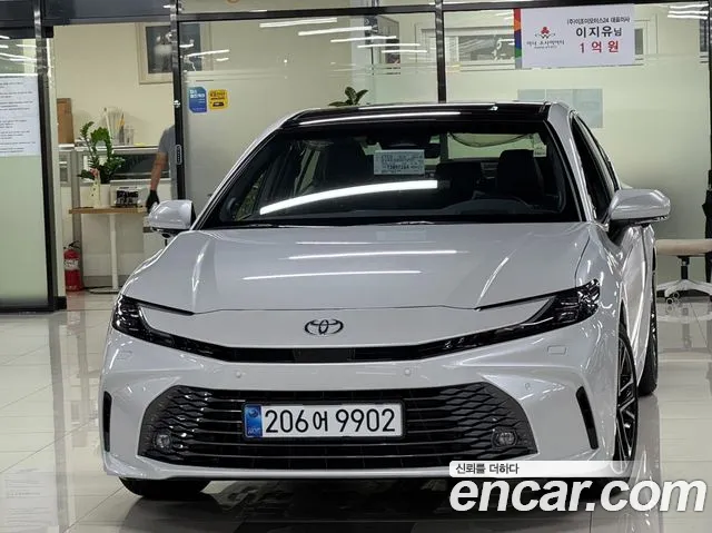 Toyota Camry (XV80) 2.5 XLE Premium Hybrid