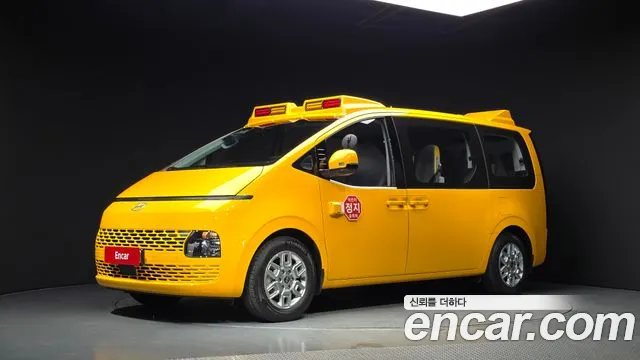 Hyundai Staria L3.5 11