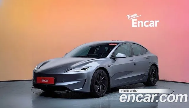 Tesla 3 AWD