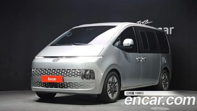 Hyundai Staria 11