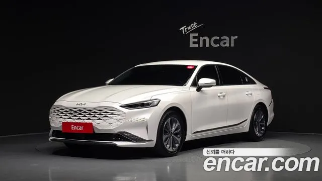 Kia K8 Hybrid Noblesse