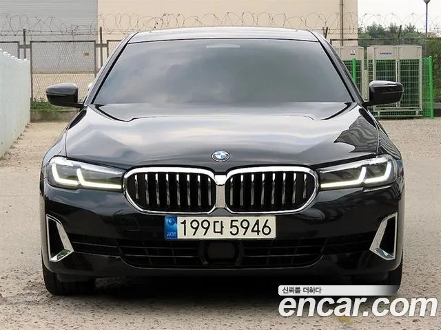BMW 5 (G30) 520i