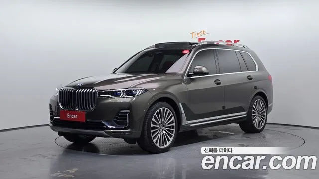 BMW X7 (G07) xDrive 40i 6
