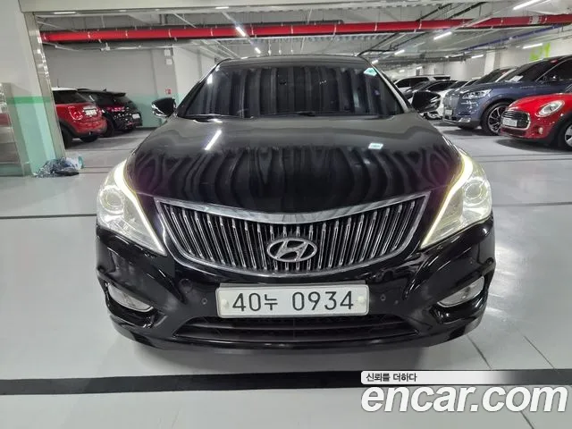 Hyundai Grandeur HG HG240