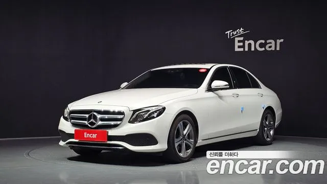 Mercedes-Benz E- W213 E300 4MATIC