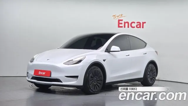 Tesla Y RWD