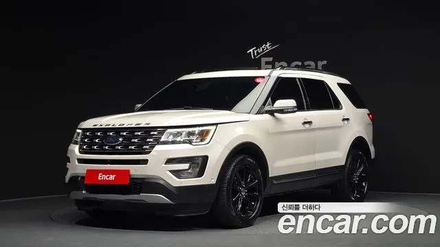 Ford Explorer 2.3 Limited 4WD 5