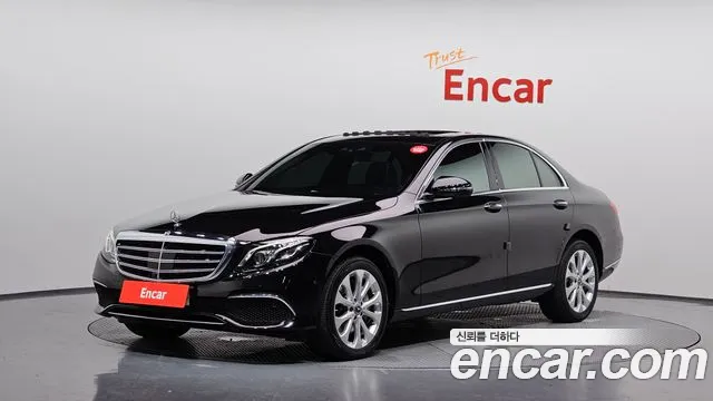 Mercedes-Benz E- W213 E300 4MATIC Exclusive