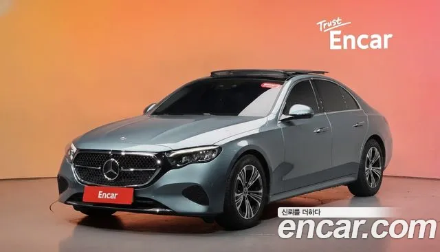 Mercedes-Benz E- W214 E200