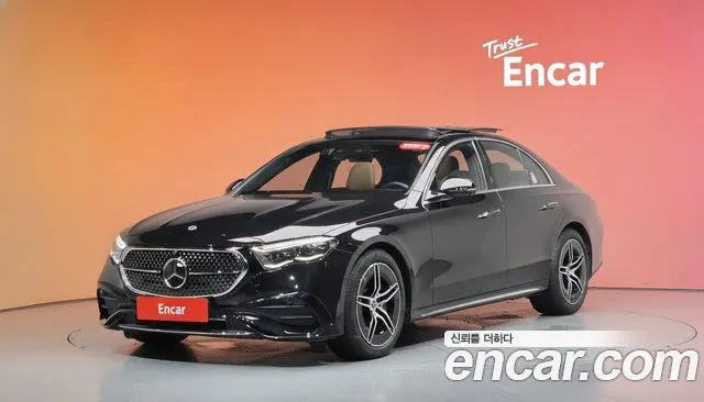 Mercedes-Benz E- W214 E300 4MATIC AMG Line