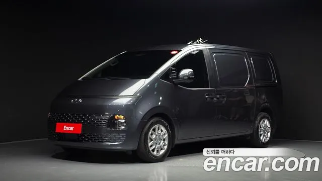 Hyundai Staria 3