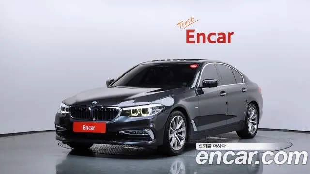 BMW 5 (G30) 520i