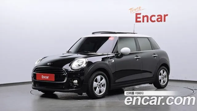 MINI Cooper D 5 Mid 3