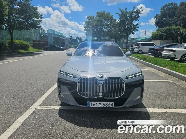 BMW 7 (G70) 740i sDrive M