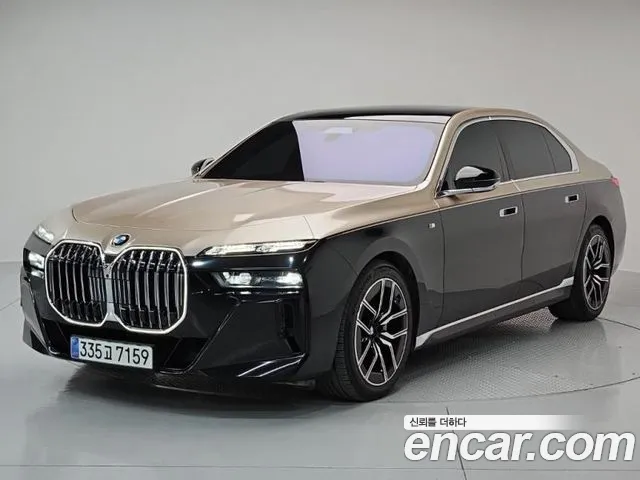 BMW 7 (G70) 740i xDrive M