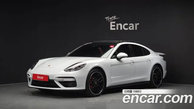 Porsche Panamera (971) 4.0 Turbo