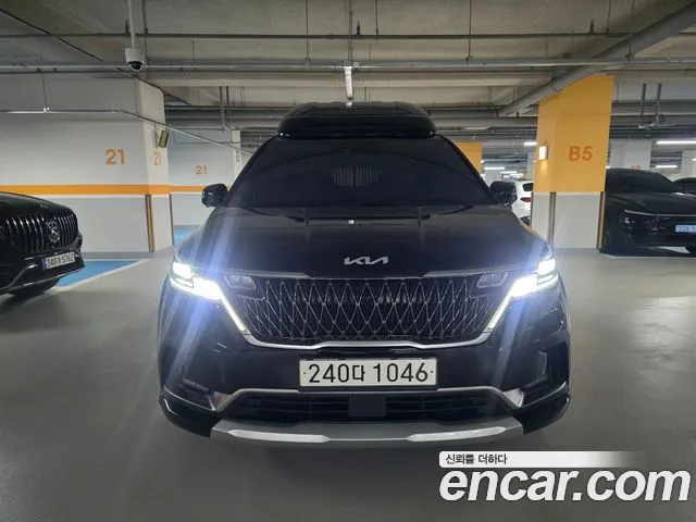Kia Carnival 4 Gasoline 9 Signature