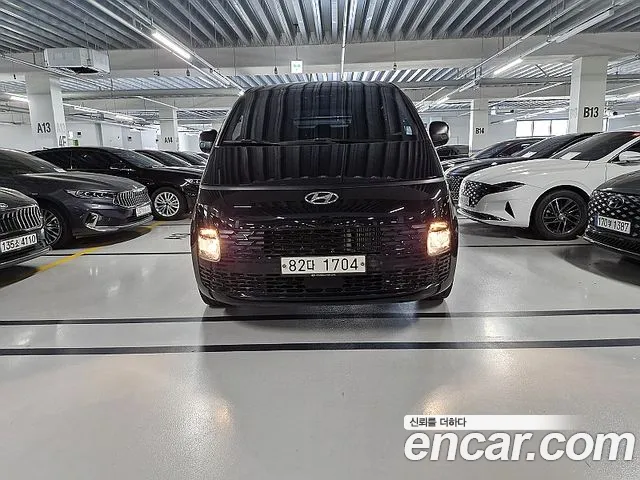 Hyundai Staria 5