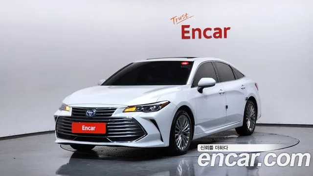 Toyota 5 2.5 Hybrid