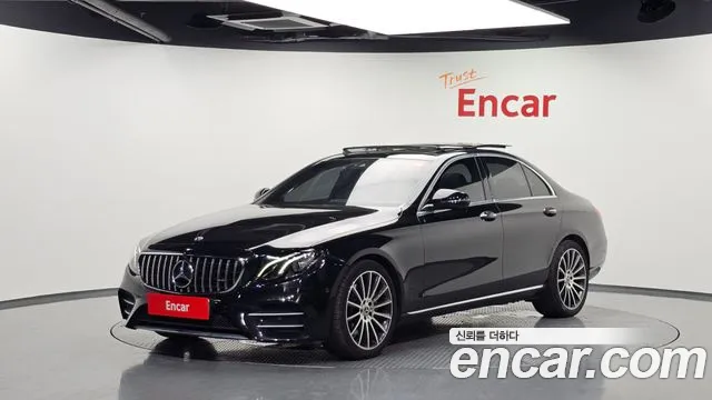 Mercedes-Benz E- W213 E300